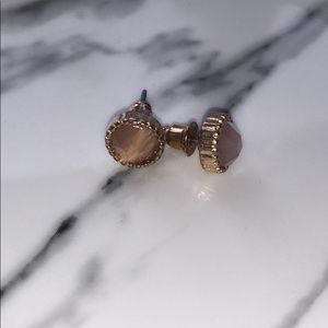 Nude and gold earrings